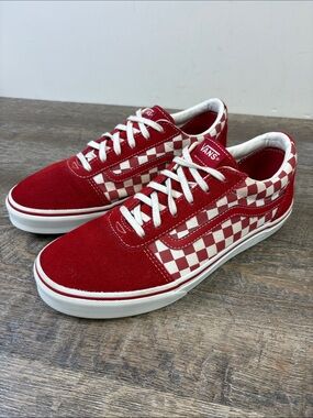 Vans Old Skool Red Checkerboard Sneakers Youth 7 / Women’s 8.5